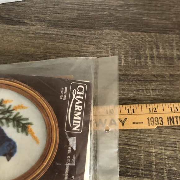 Vtg Charmin Bunting Crewel Kit - Picture 5 of 10